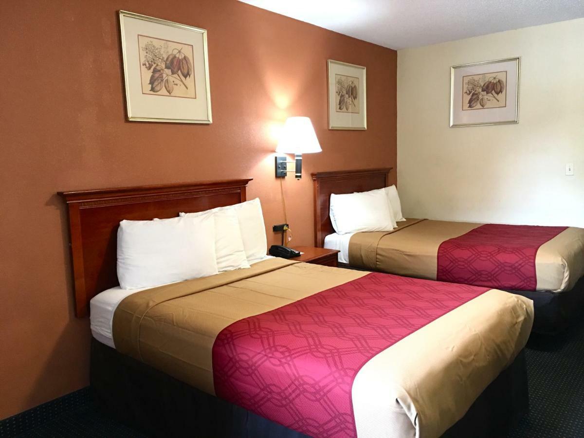 Red Carpet Inn Νόργουοκ Εξωτερικό φωτογραφία